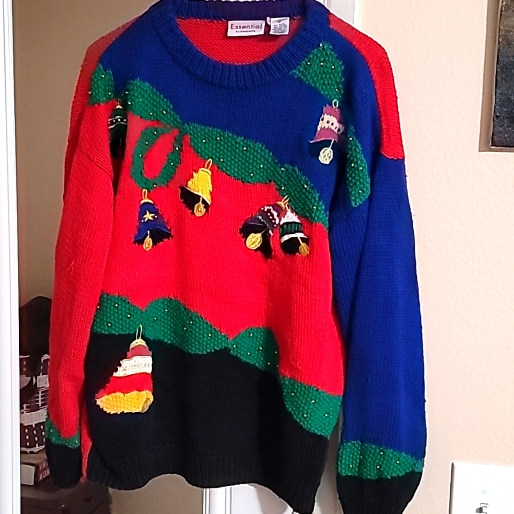Vintage womens knit Christmas sweater
